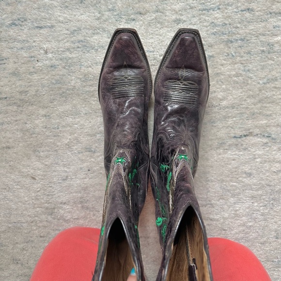 J.B. Dillon Distressed Western Cowboy Boots Floral Embroidery Brown 11B Boho - Picture 3 of 8